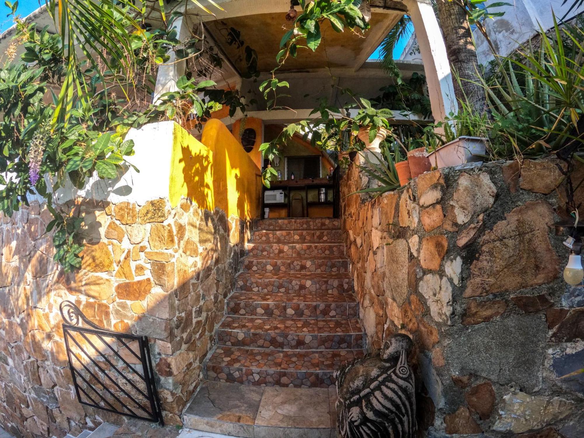 Casa Artista Bed & Breakfast Манзанило Екстериор снимка