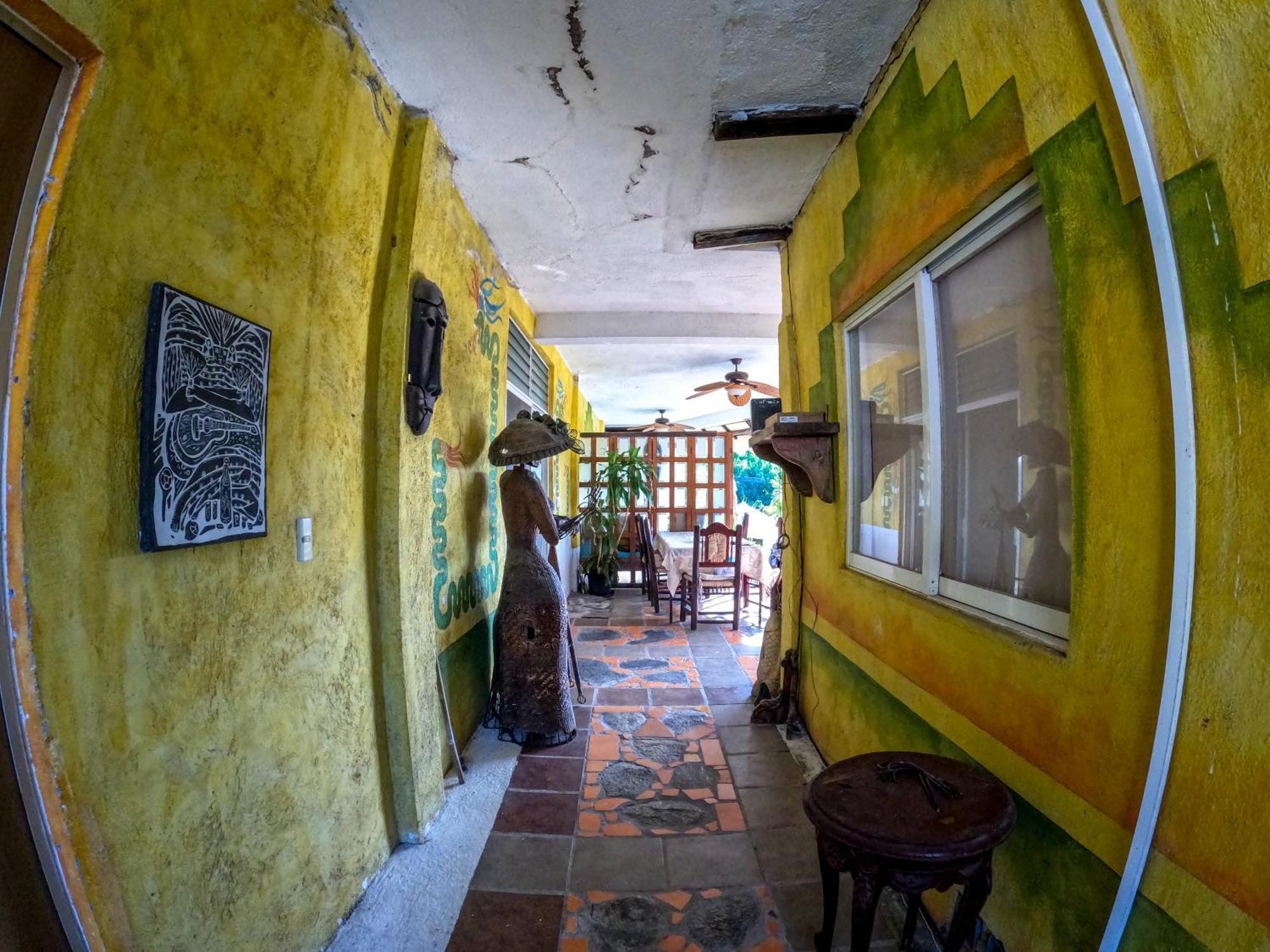 Casa Artista Bed & Breakfast Манзанило Екстериор снимка